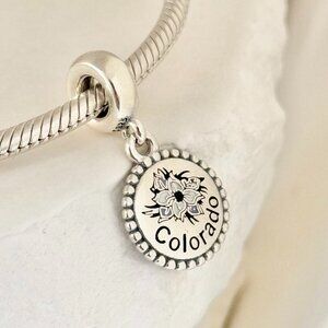 Pandora Colorado Exclusive Charm The white and lavender Rocky Mountain Columbine